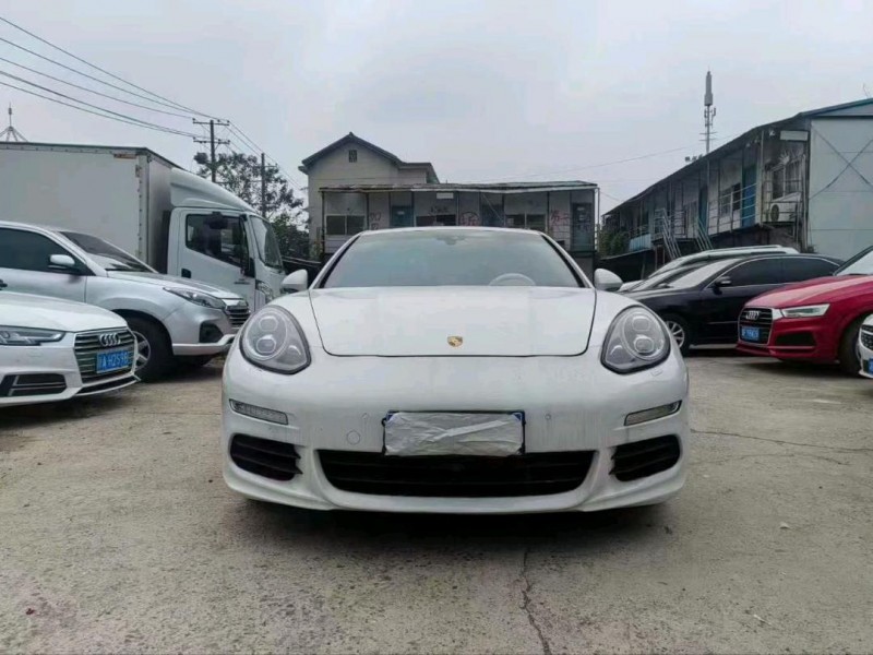 长沙18年保时捷Panamera新能源1