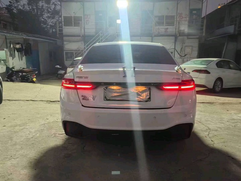 长沙23年吉利几何9