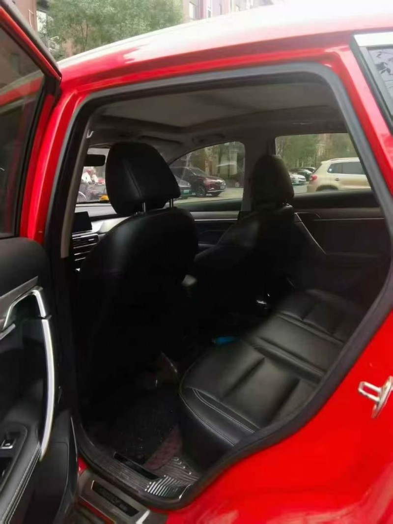 天津19年吉利缤越6