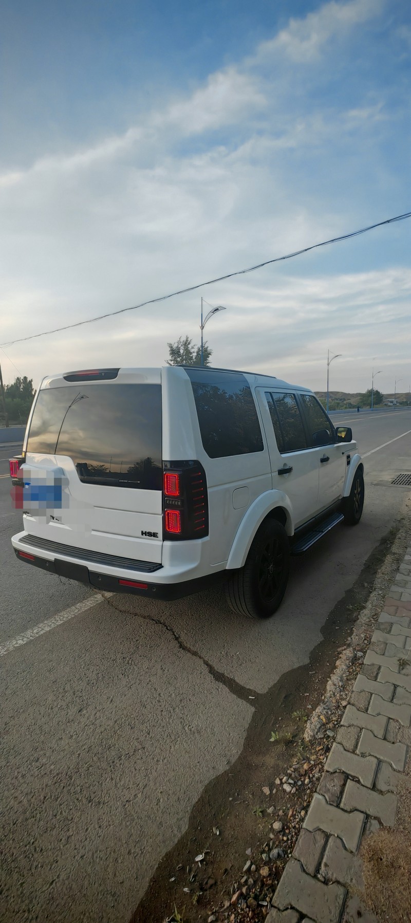 包头10年路虎发现5