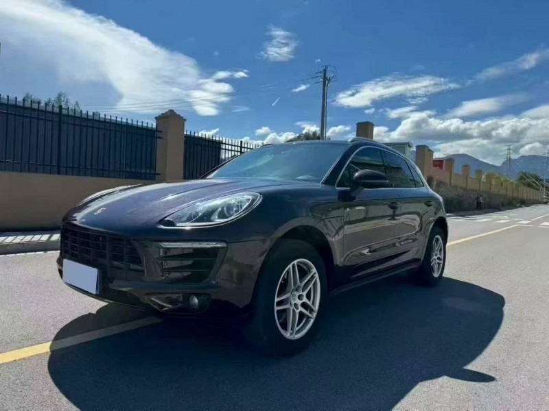 东营16年保时捷Macan2