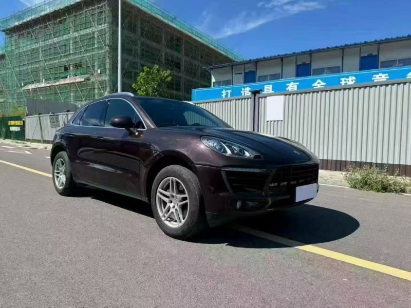 东营16年保时捷Macan3