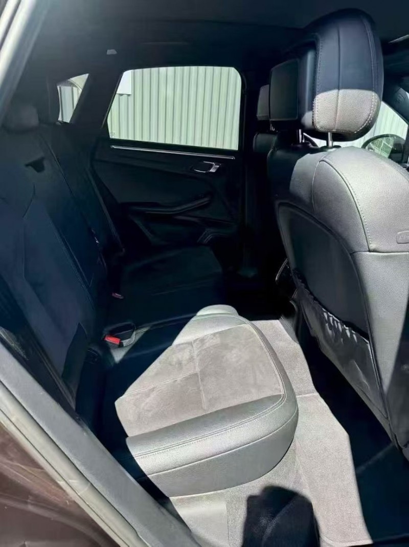 东营16年保时捷Macan5