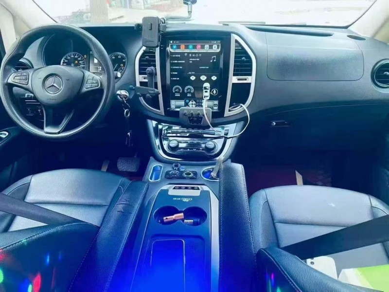 秦皇岛19年奔驰威霆4