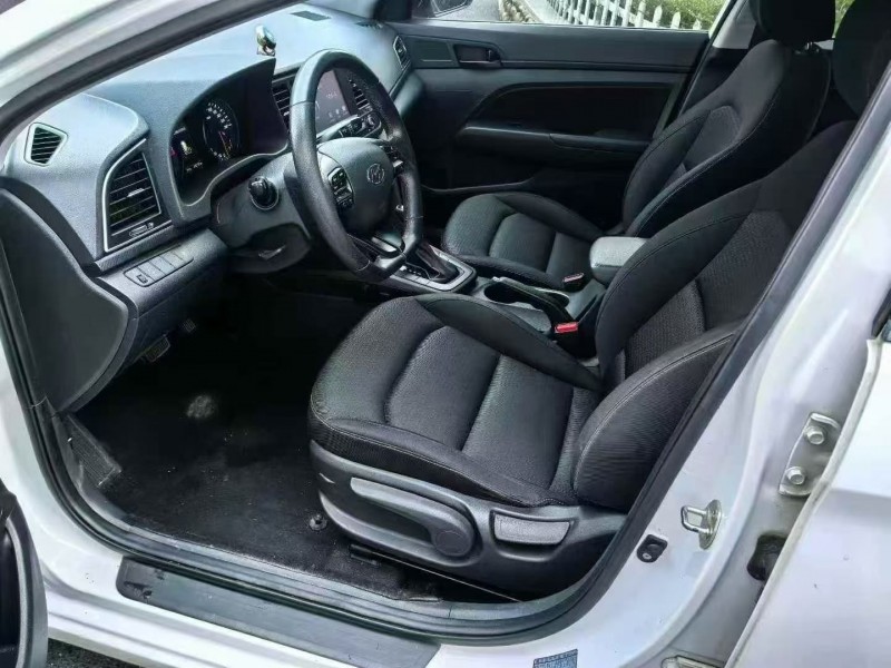 金华19年现代领动6