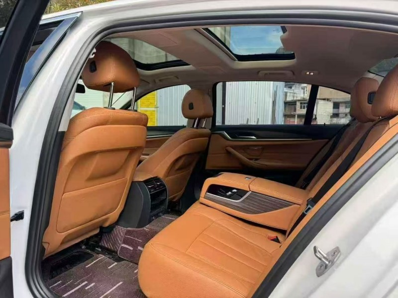 安顺18年宝马5系5