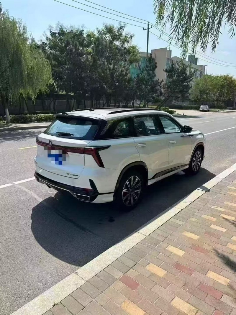 枣庄25年长安汽车CS757