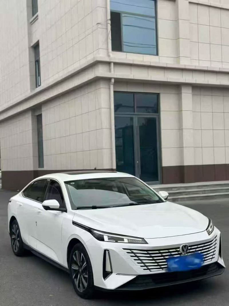 淄博24年长安汽车逸动3