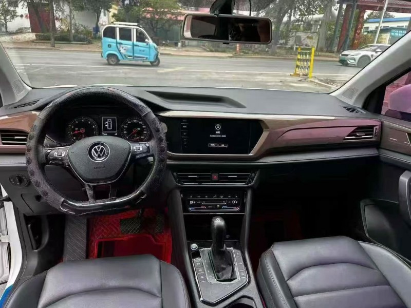 东营20年大众探岳6