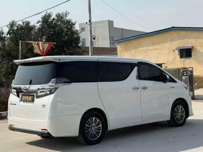 青岛20年丰田威尔法8