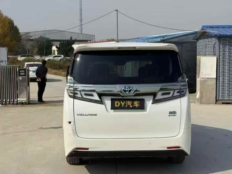 青岛20年丰田威尔法9