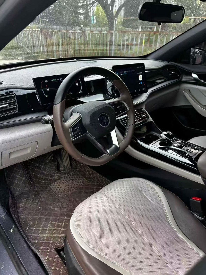 东营24年比亚迪秦4