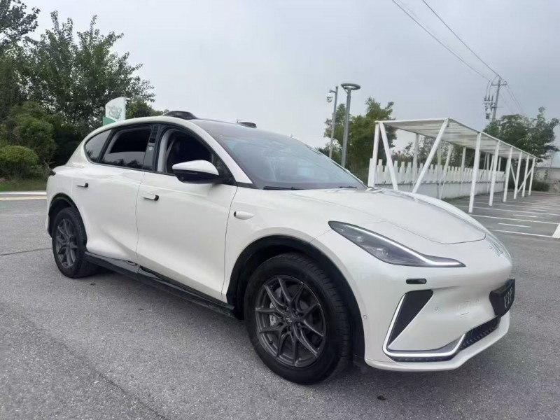 南通25年智己LS72