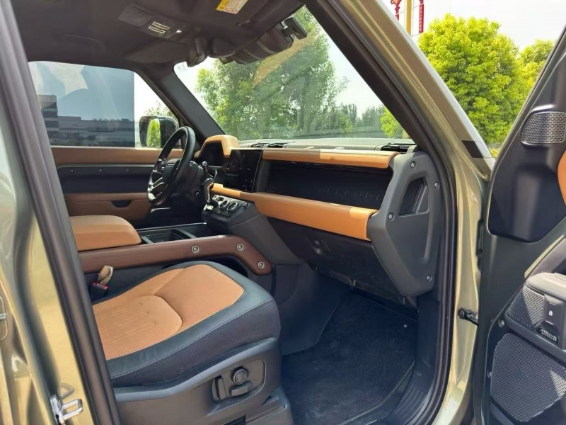 盐城23年路虎卫士5