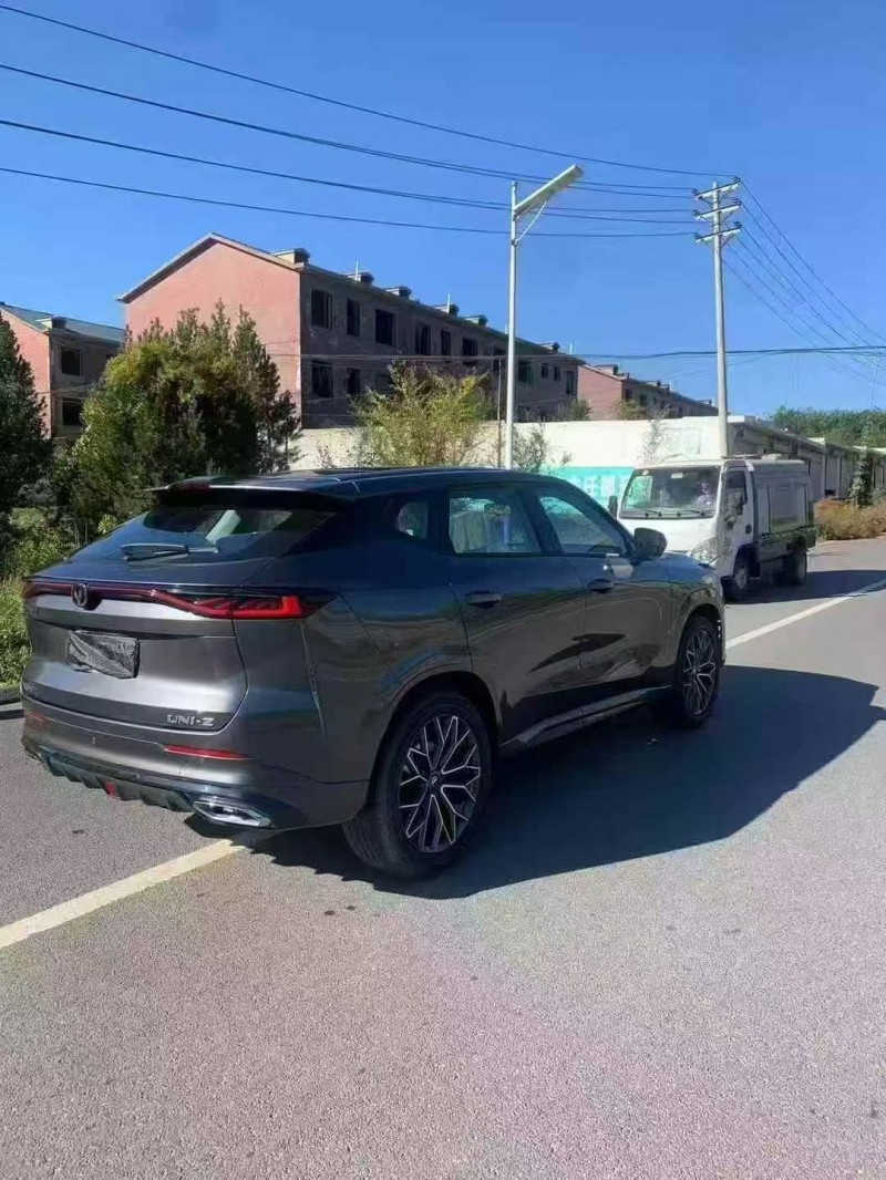 邯郸25年长安汽车UNI8