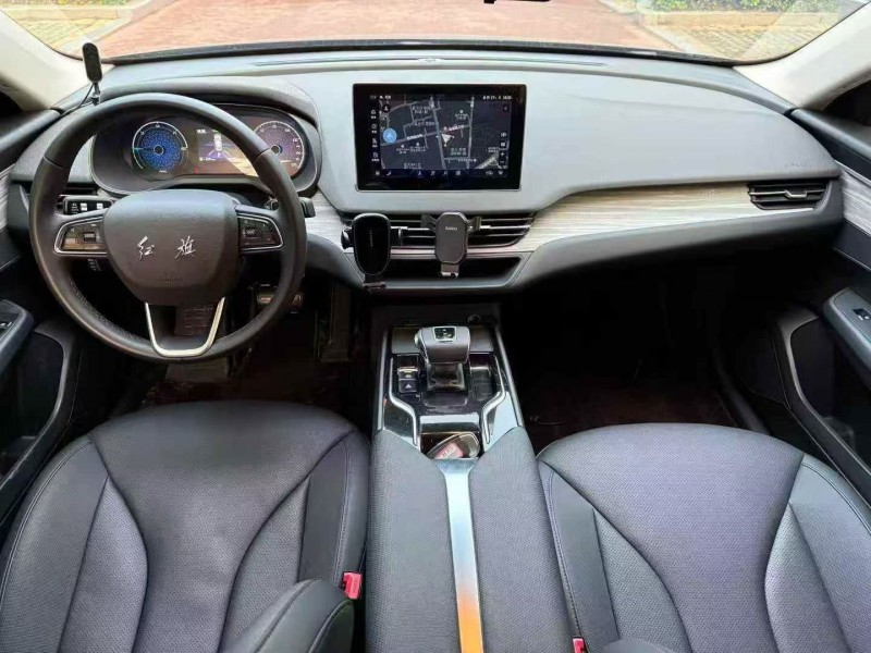 济宁25年红旗E-QM55