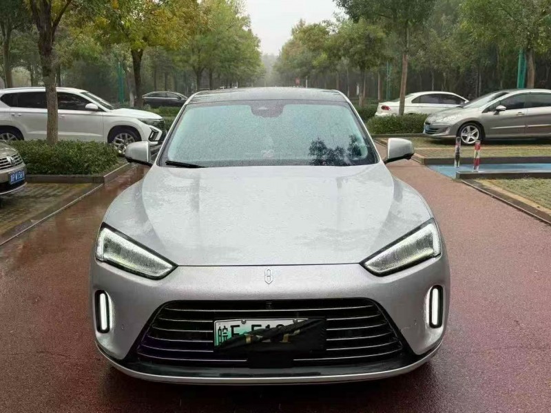 威海22年华为智选问界1