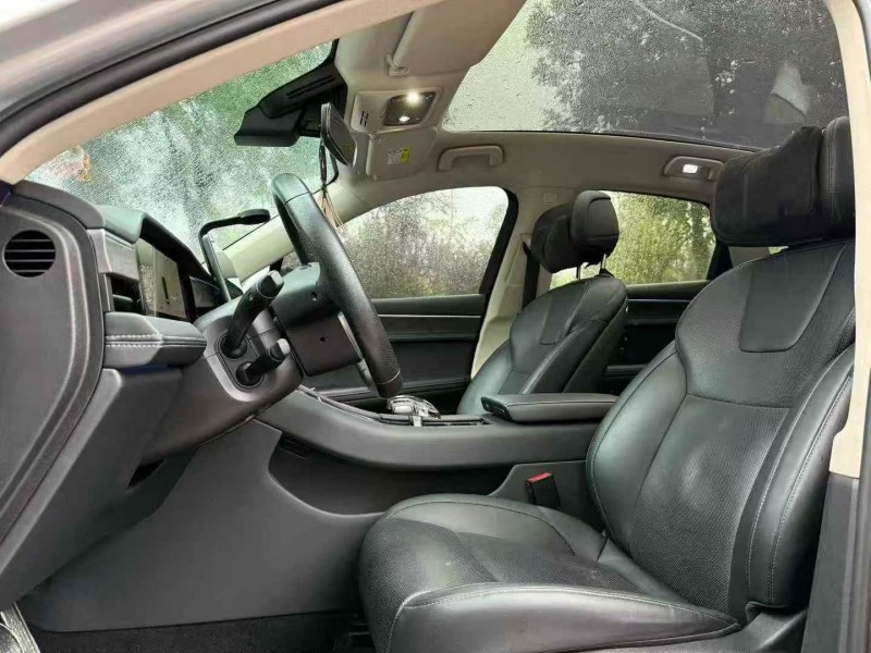 威海22年华为智选问界5