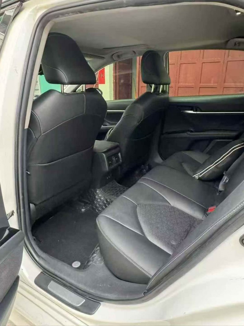 邵阳19年丰田凯美瑞6