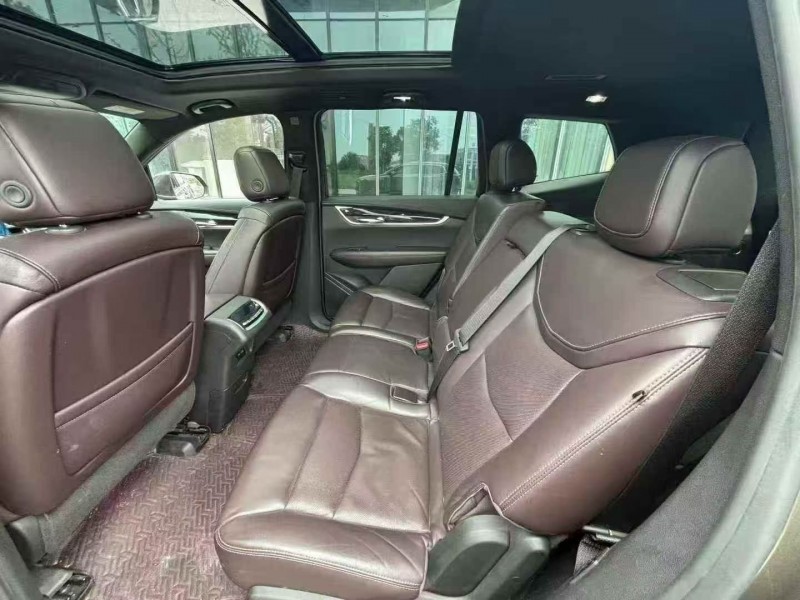 岳阳20年凯迪拉克XT65