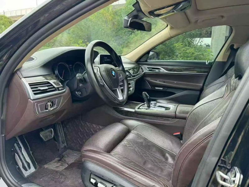 湘潭17年宝马7系4