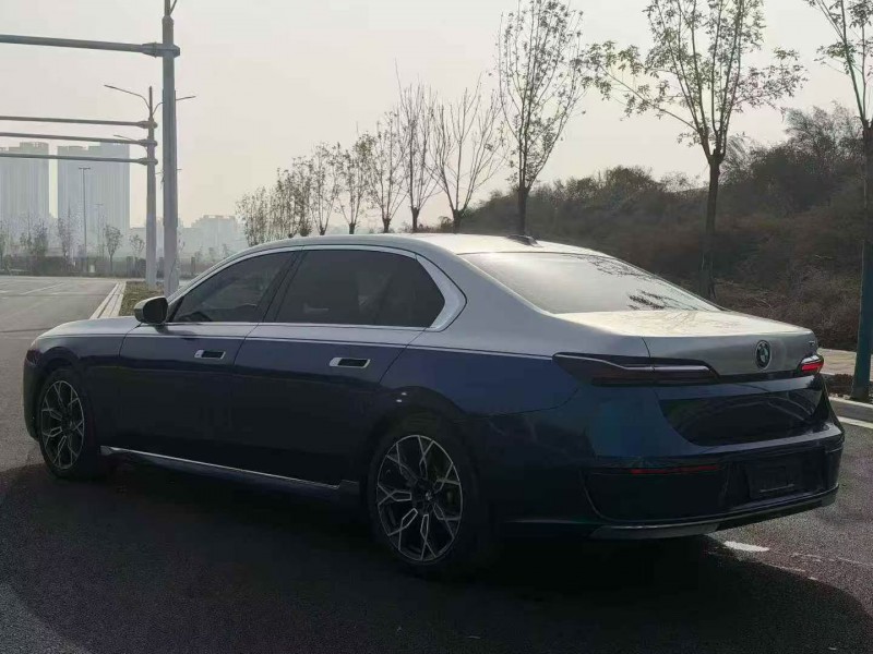 秦皇岛24年宝马7系8