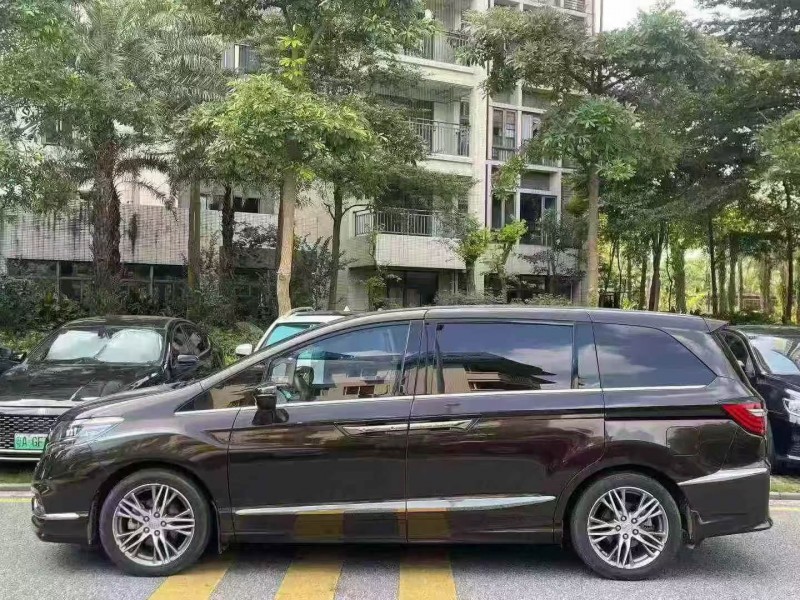 深圳19年本田艾力绅5