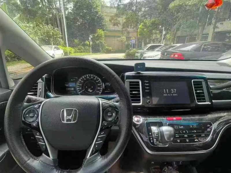 深圳19年本田艾力绅7