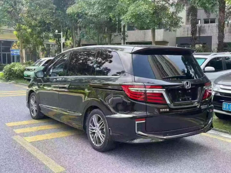 深圳19年本田艾力绅9