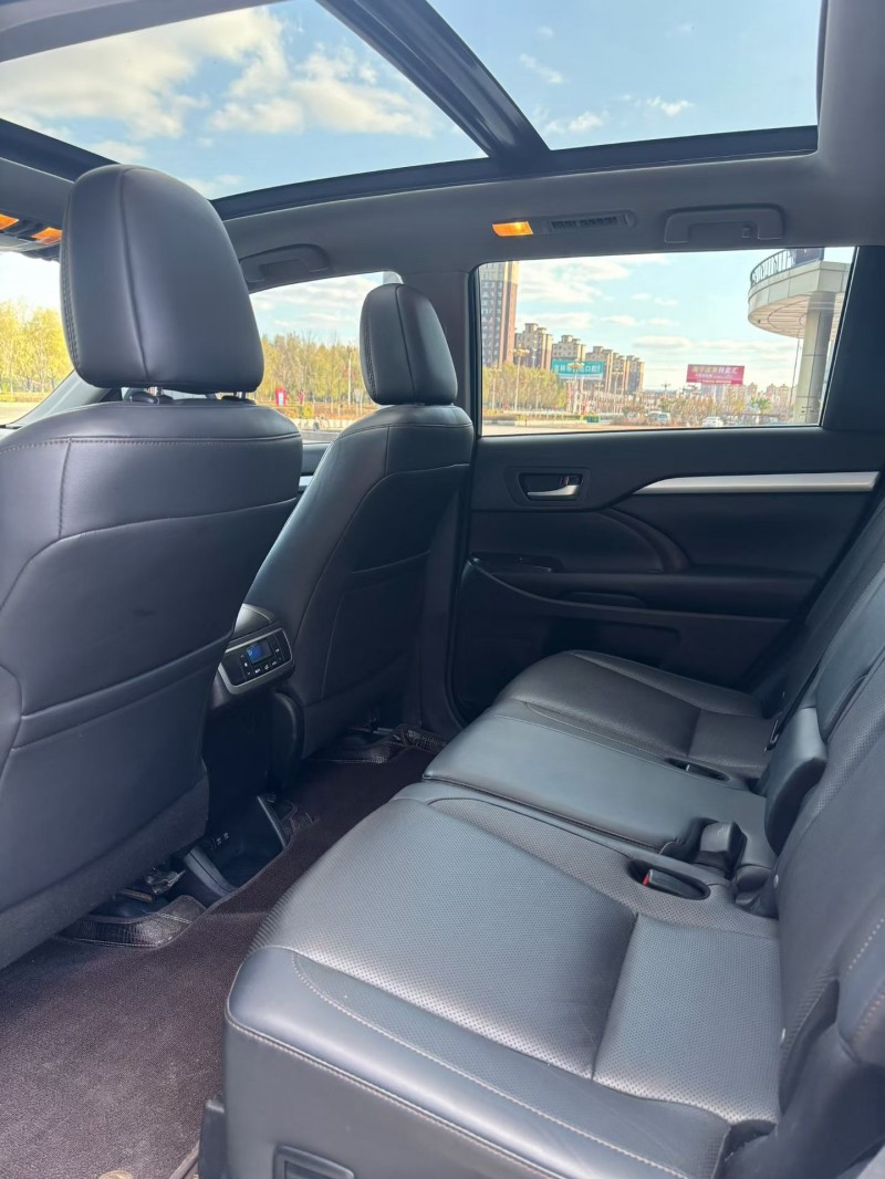 吉林19年丰田汉兰达2