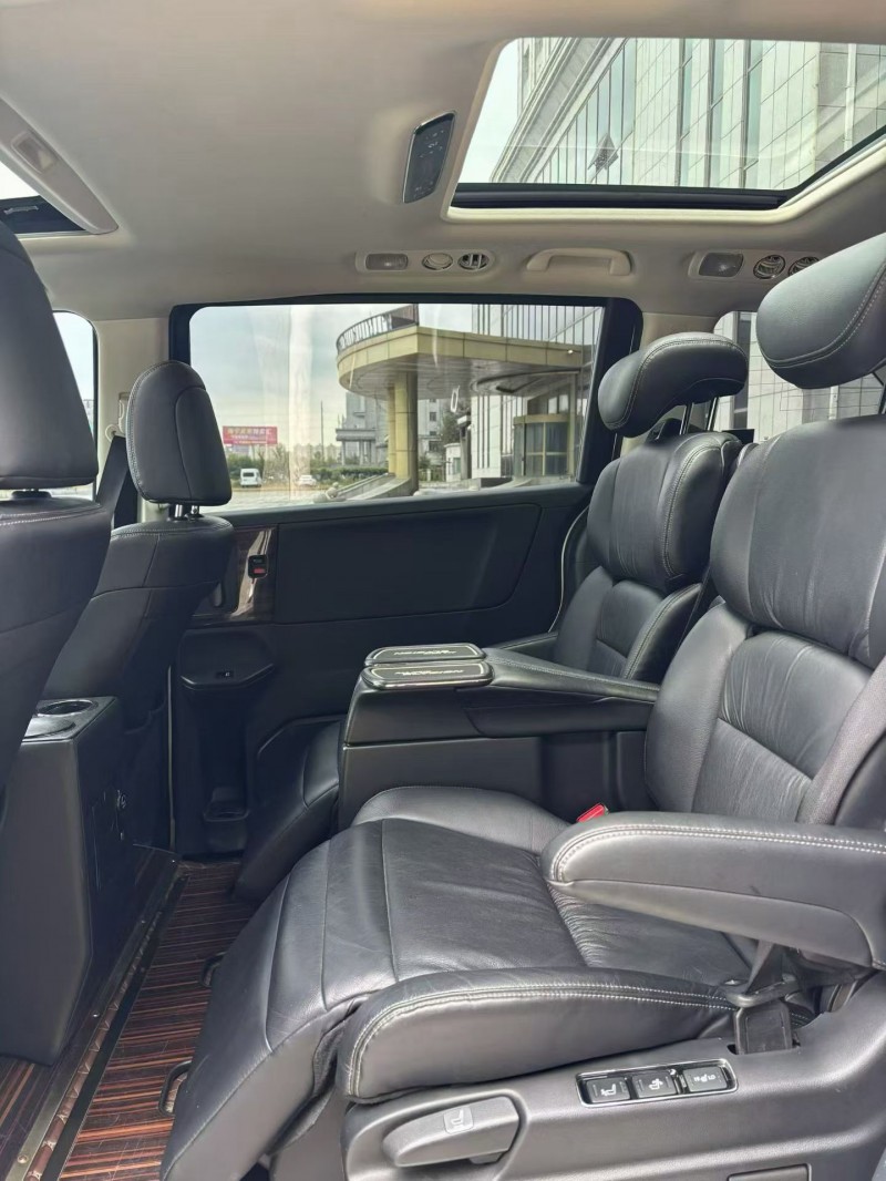 吉林17年本田艾力绅3