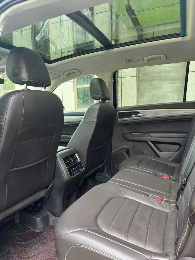 吉林17年大众途昂3