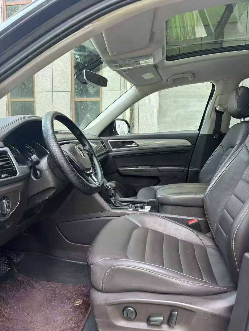 吉林17年大众途昂5