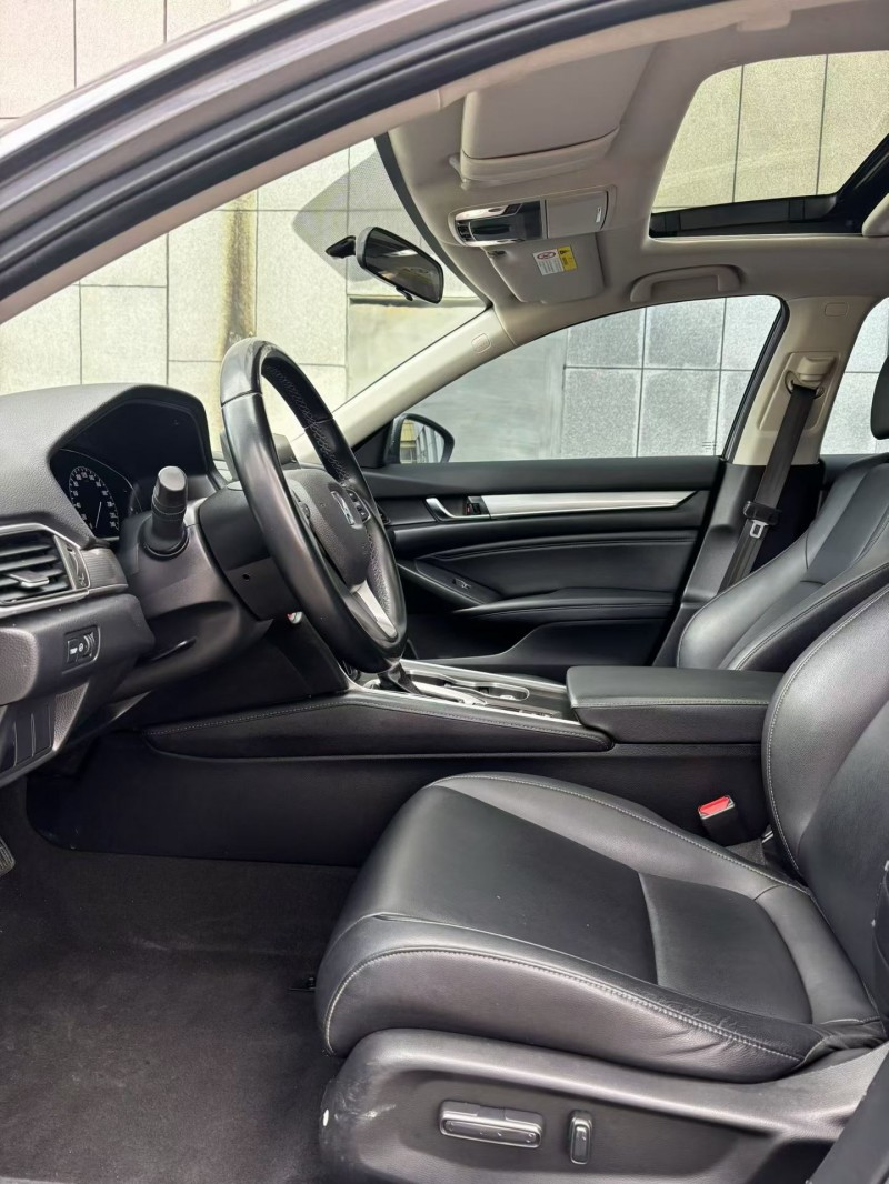 吉林21年本田雅阁6