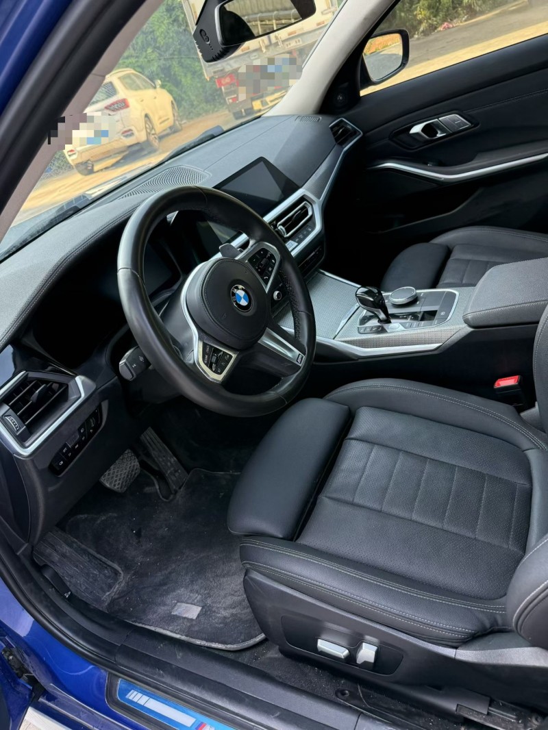 乐山19年宝马3系3