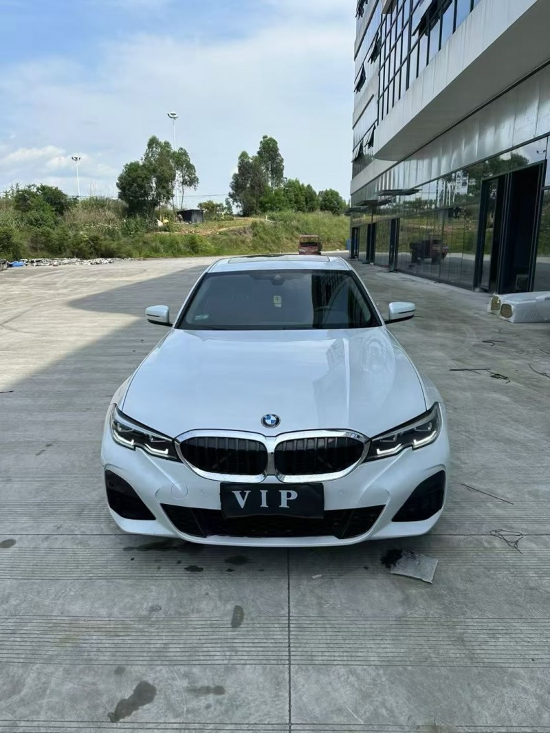 乐山21年宝马3系1