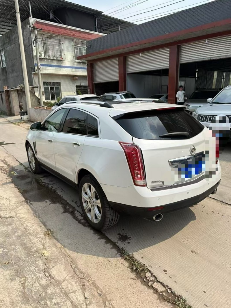 乐山15年凯迪拉克SRX5