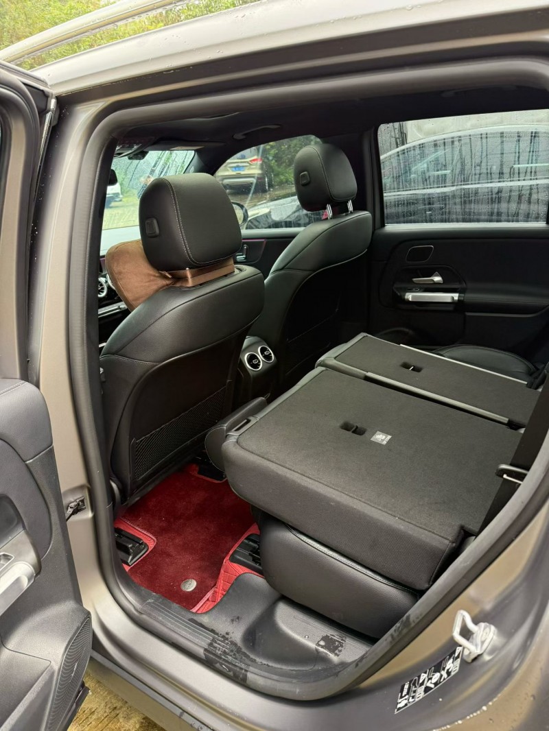 乐山22年奔驰EQB4