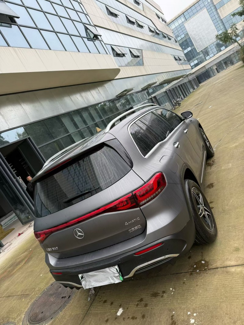 乐山22年奔驰EQB6