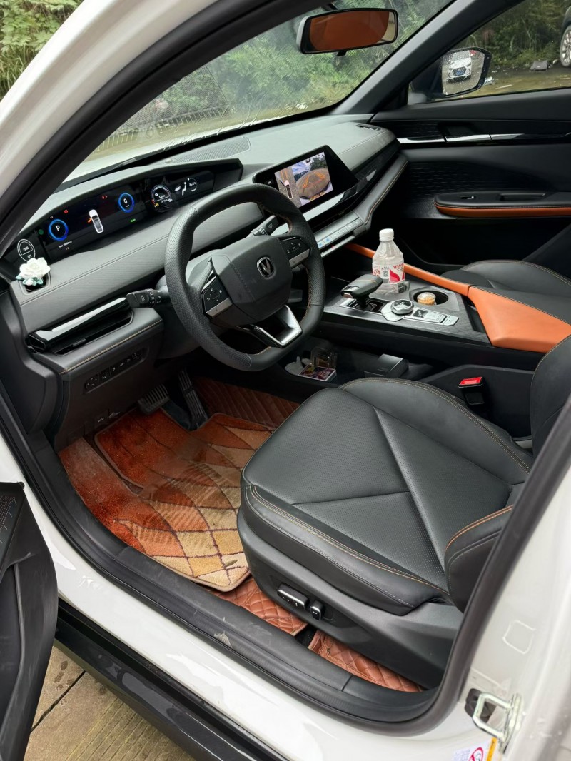 乐山23年长安汽车UNI3