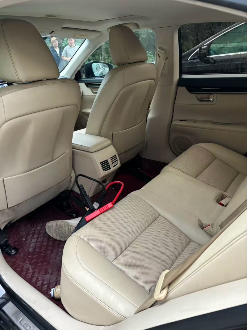 乐山14年雷克萨斯ES4