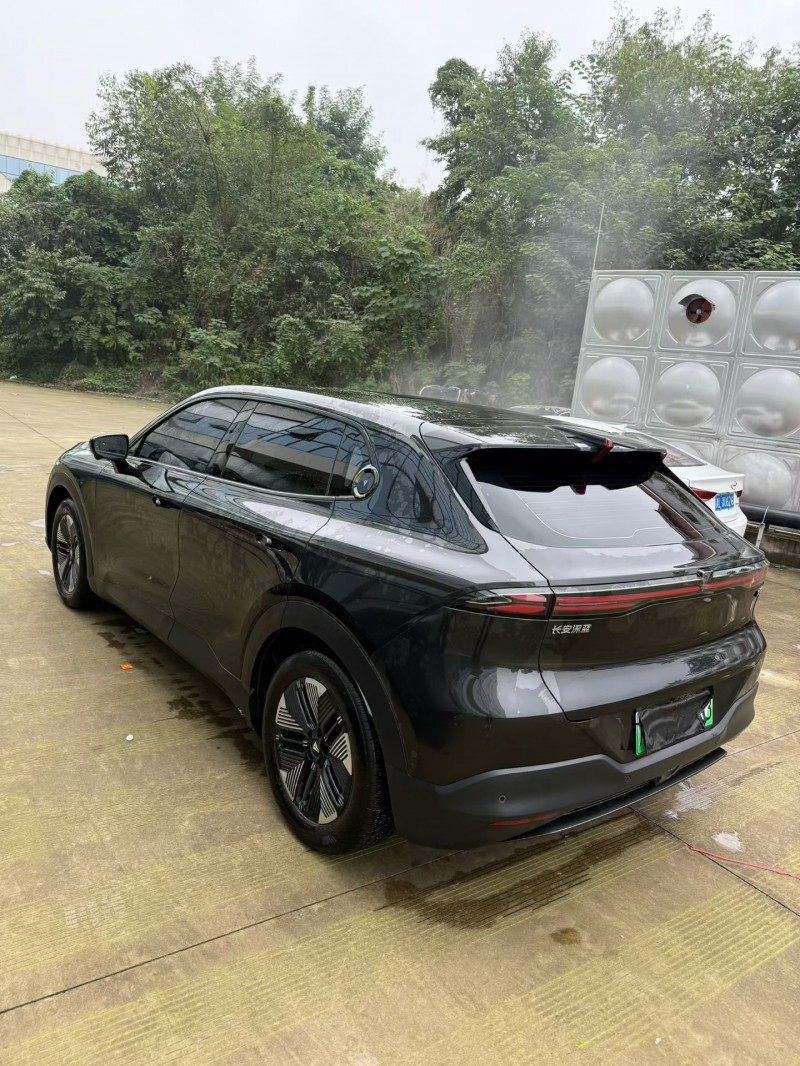 乐山25年长安汽车深蓝5