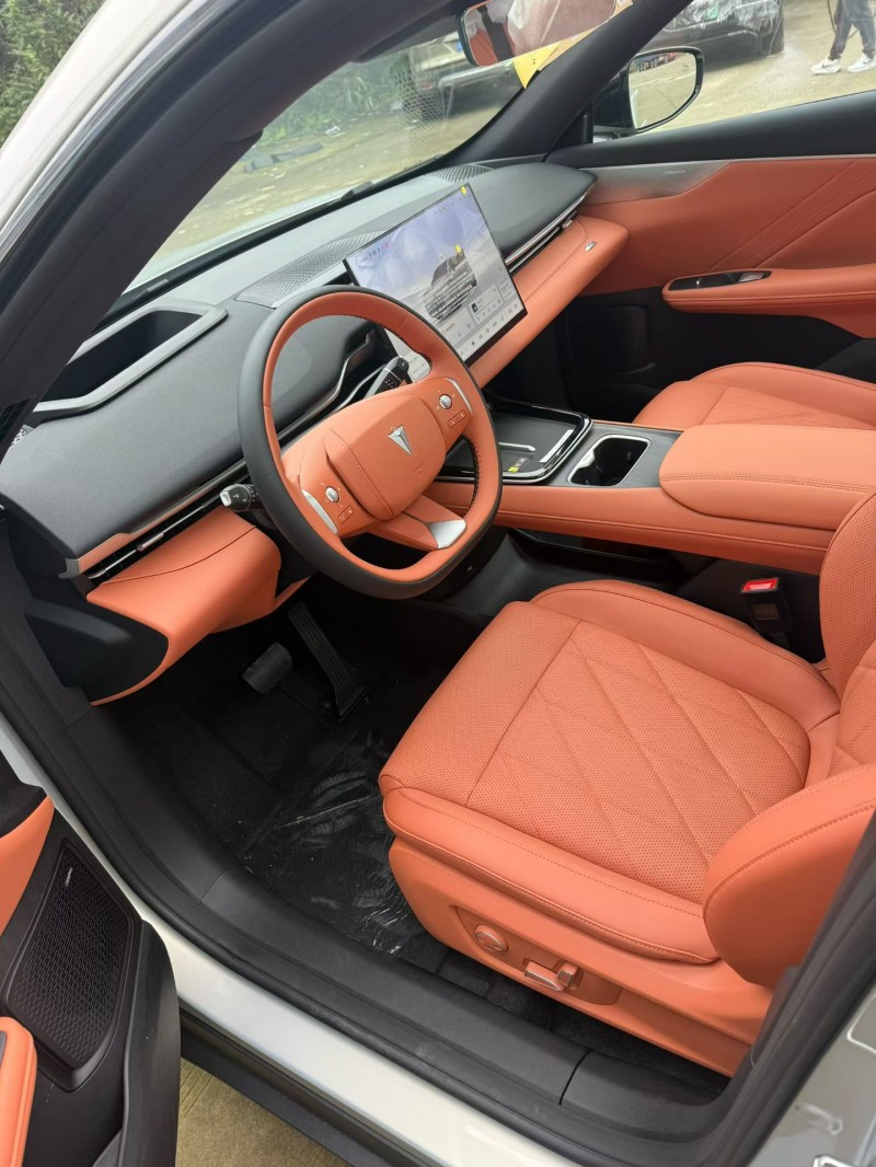 乐山25年长安汽车深蓝3