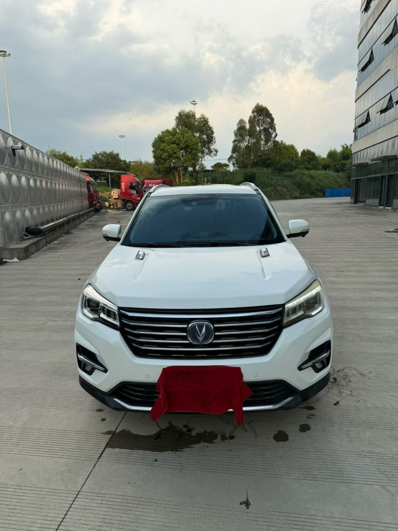 乐山18年长安汽车CS751