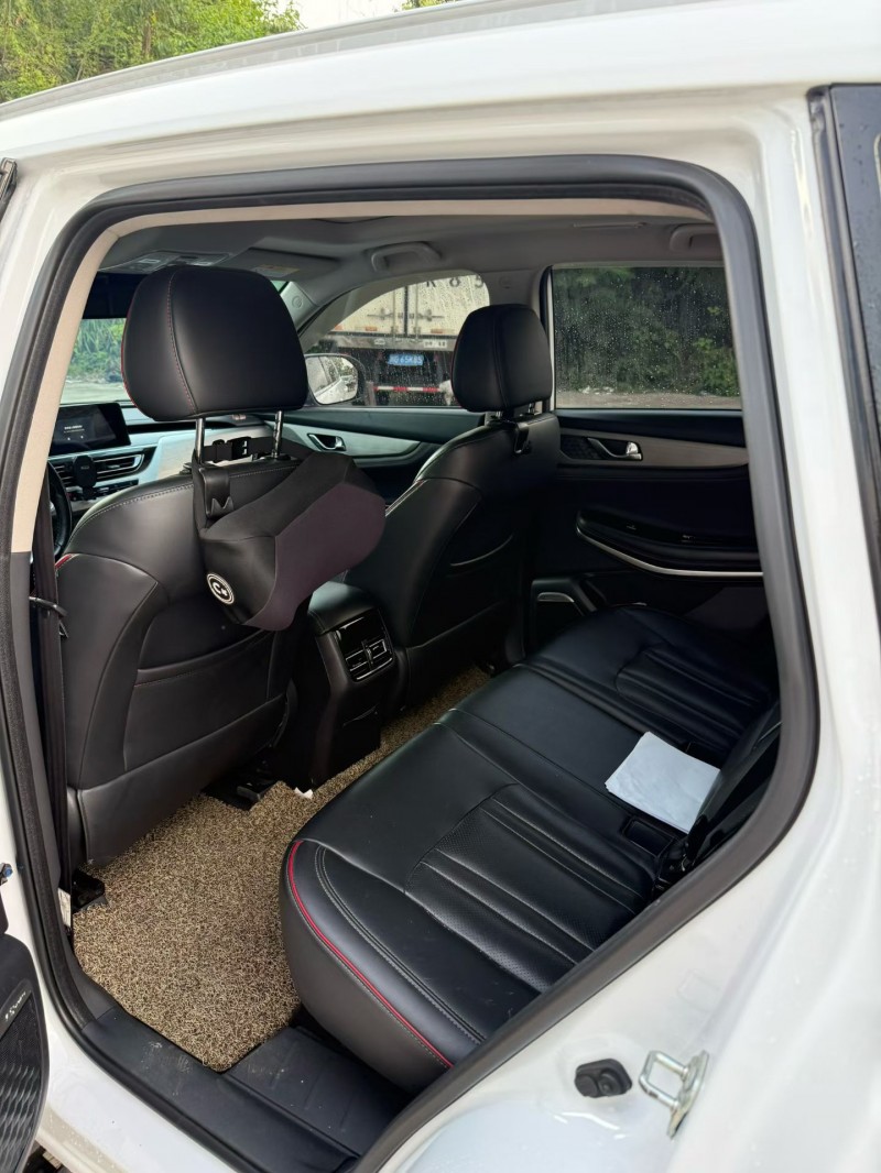 乐山18年长安汽车CS754