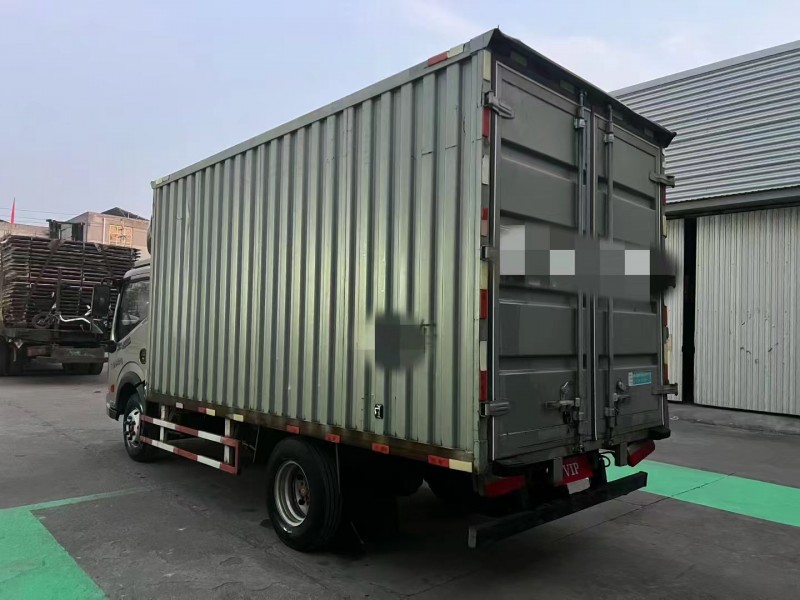 临沂24年东风多利卡8