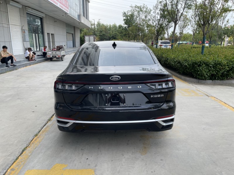 济宁24年福特蒙迪欧9