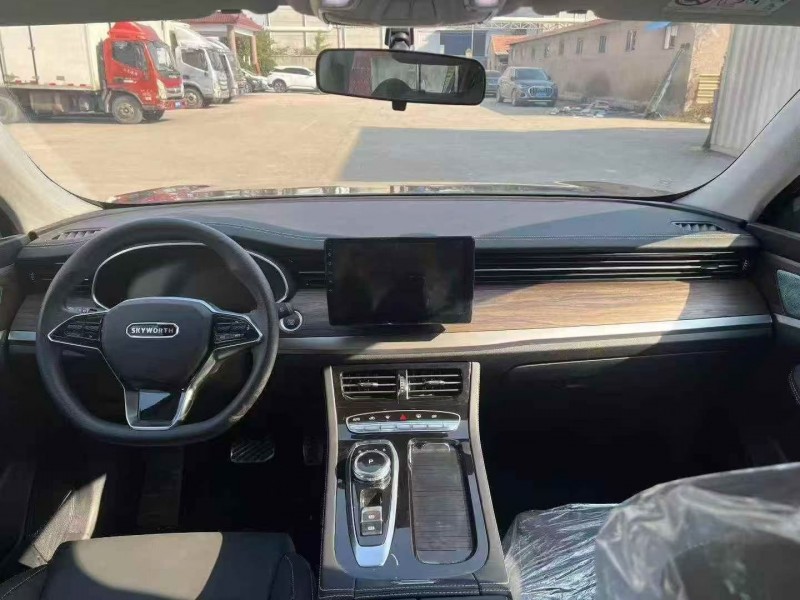 吐鲁番25年创维EV65