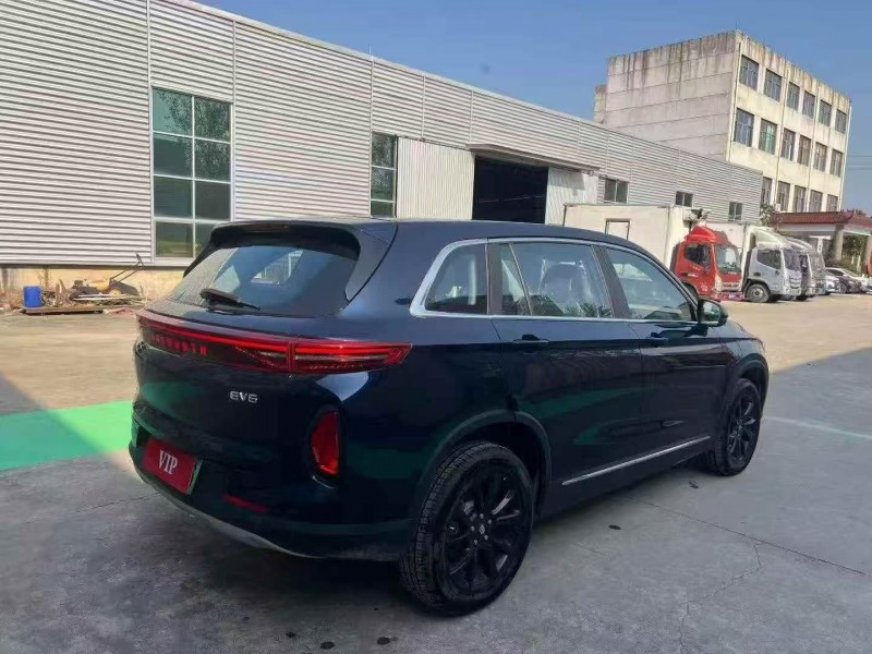 吐鲁番25年创维EV67