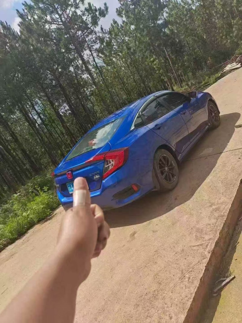 贵阳20年本田思域8